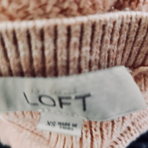 LOFT Sweater - Picture 2 of 2